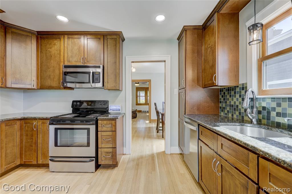 419 E 5th Street, Royal Oak, MI 48067 — Photo 21