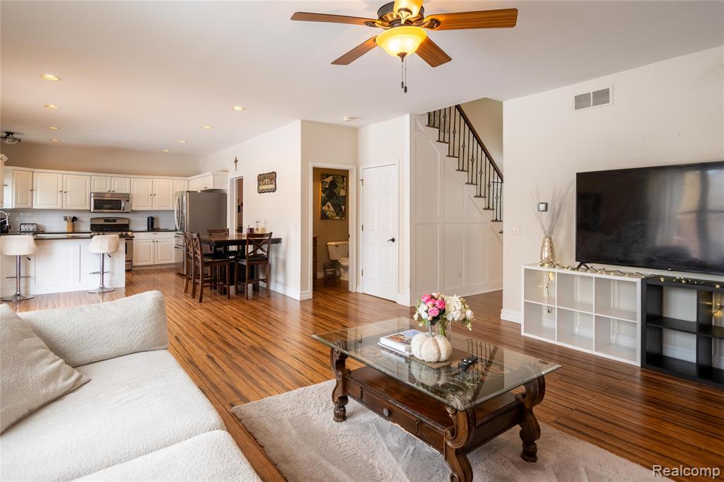 48850 Village Drive, Macomb, MI 48044 — Photo 3