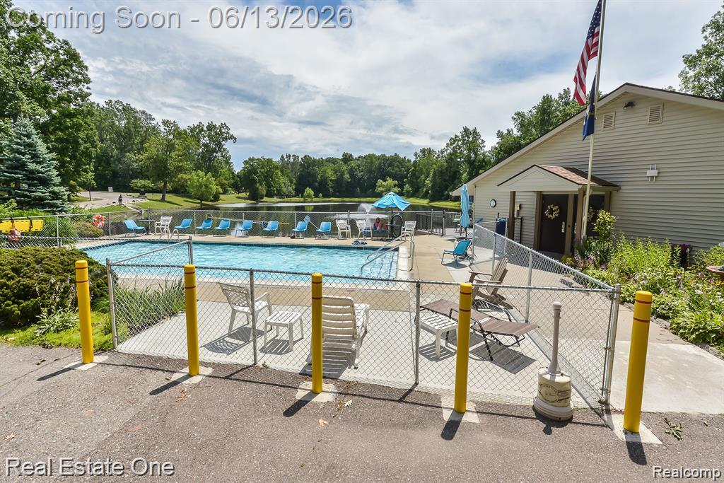 62292 Yorktown Drive, 2, South Lyon, MI 48178 — Photo 38