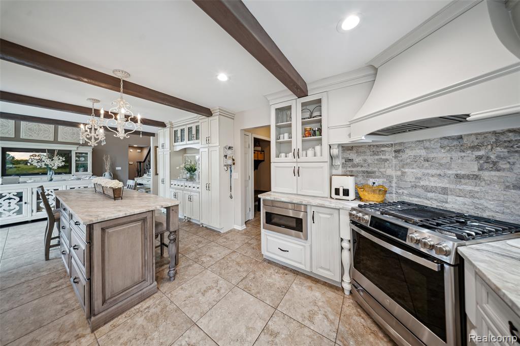 945 Gray Fox Court, Howell, MI 48843 — Photo 23