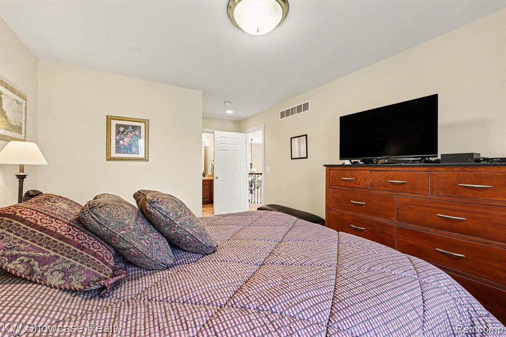47955 Andover Drive, Novi, MI — Photo 23