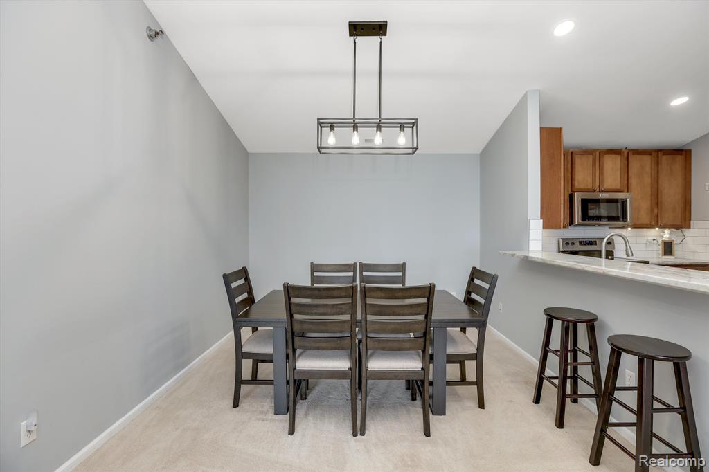5203 WIDGEON Lane, Walled Lake, MI 48390 — Photo 12