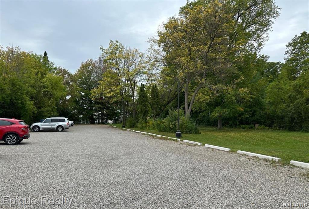 4086 Davison Road, Burton, MI 48509 — Photo 2