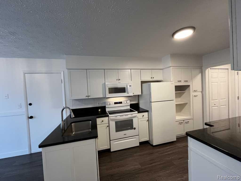 1500 FOLEY Avenue, Ypsilanti, MI 48198 — Photo 7