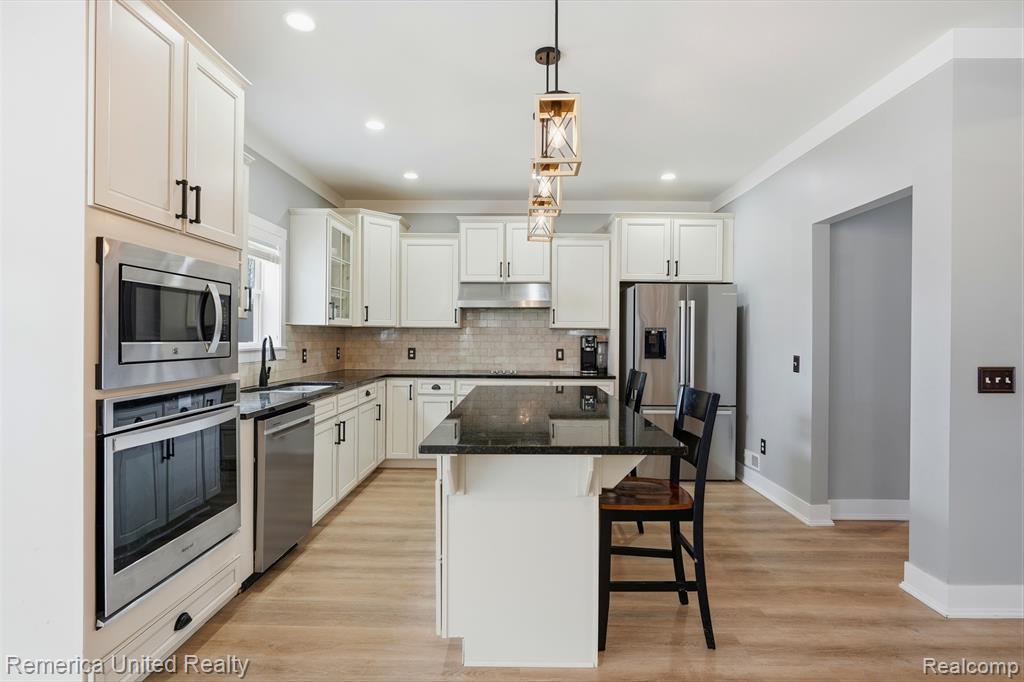 613 Chrystal Downs Court, Brighton, MI 48114 — Photo 19