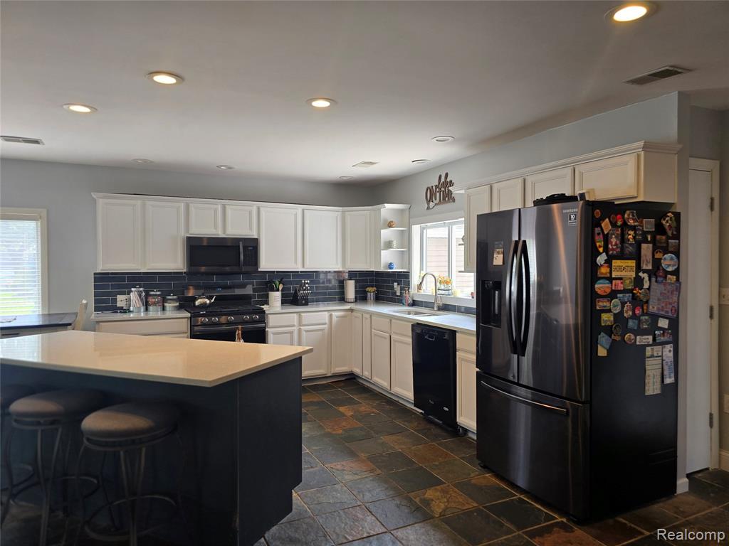 135 N Haven Street, Novi, MI 48377 — Photo 10