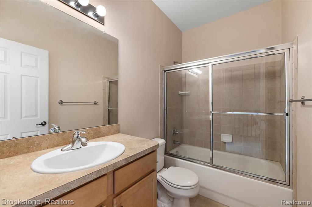 425 Lewis Court, Birmingham, MI 48009 — Photo 44