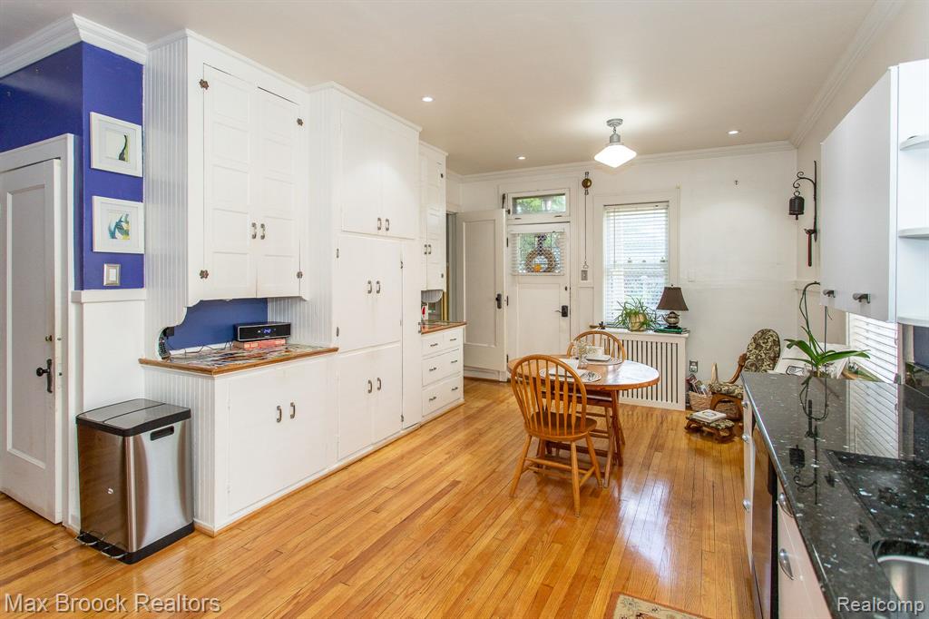 736 CHICAGO Boulevard, Detroit, MI 48202 — Photo 30