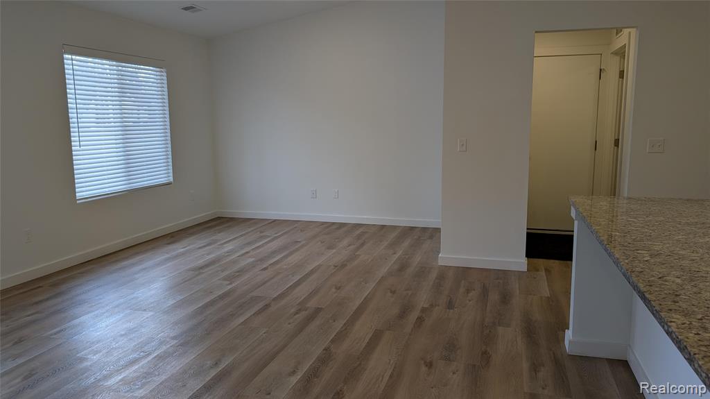 6112 Andersonville Road, Waterford, MI 48329 — Photo 5