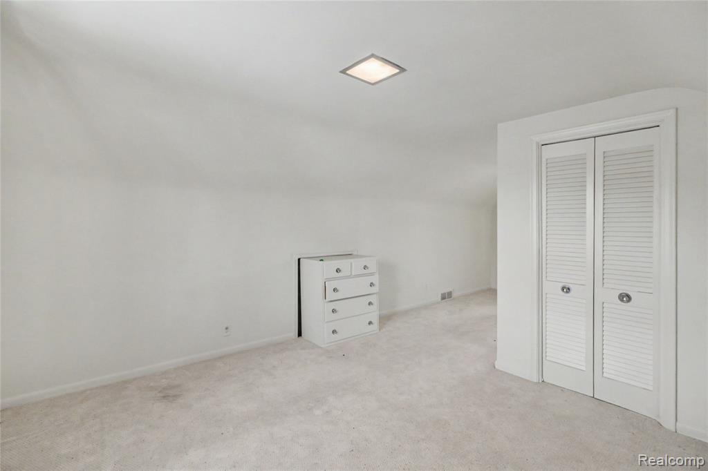 8103 Virgil Street, Dearborn Heights, MI 48127 — Photo 16