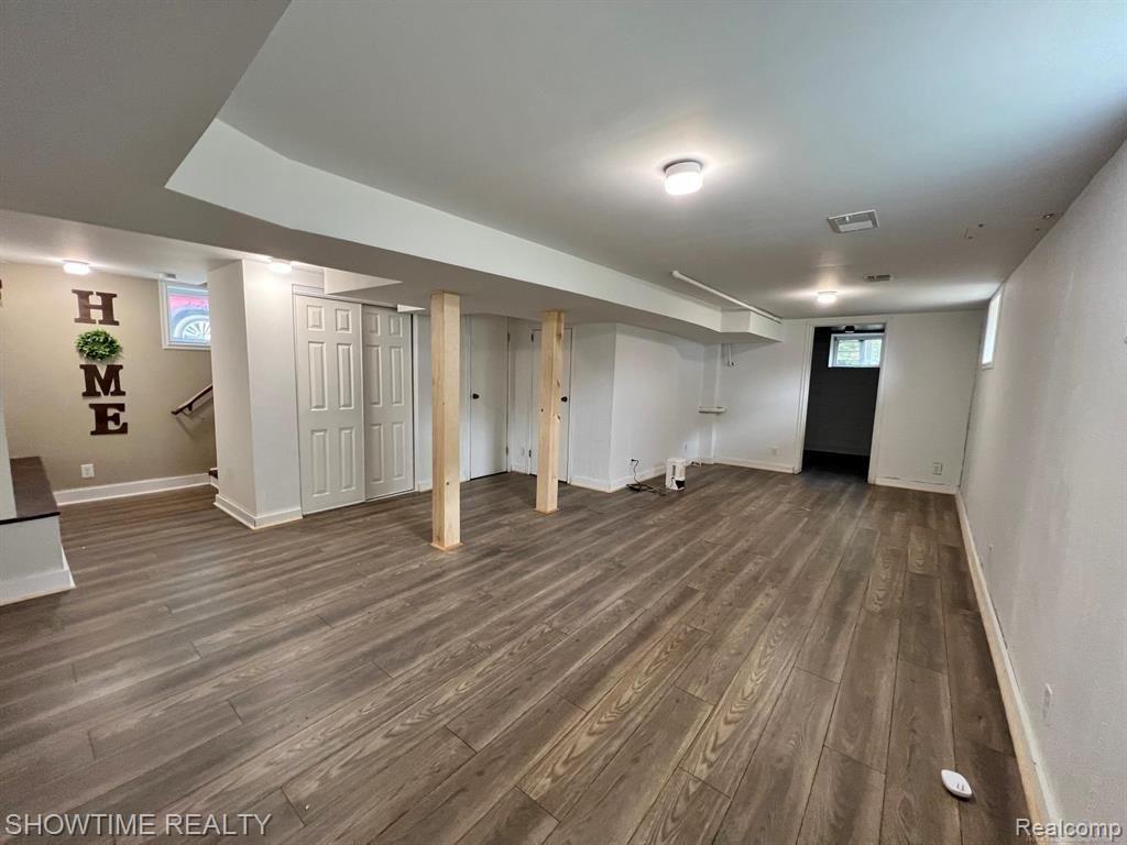 159 S HIGH Street, MI 48419 — Photo 14