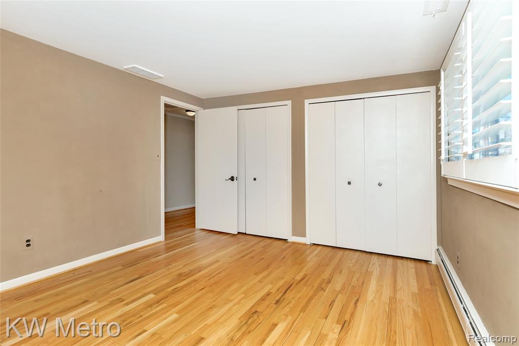 5897 Sutters Lane, Bloomfield Hills, MI 48301 — Photo 34