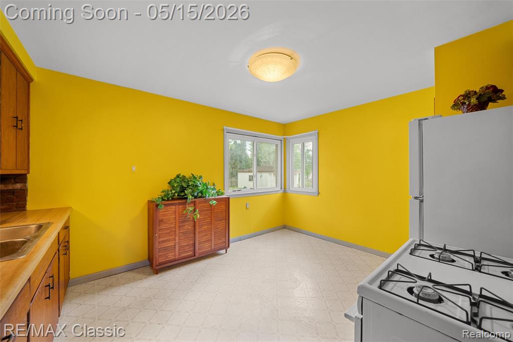 28731 Kathryn Street, Garden City, MI — Photo 14