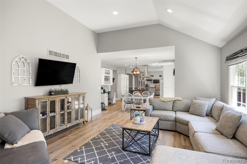3031 Hidden Timber Drive, Lake Orion, MI — Photo 17
