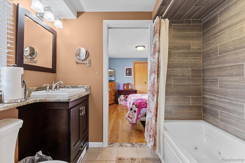 28791 Sunset Boulevard W, Lathrup Village, MI 48076 — Photo 39