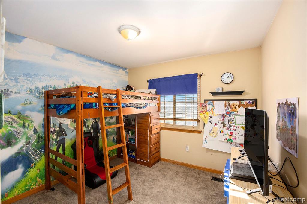 52644 CLEVELAND Street, New Baltimore, MI 48047 — Photo 19