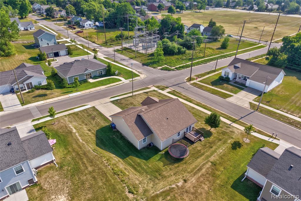470 E Wood Street, Flint, MI 48503 — Photo 38