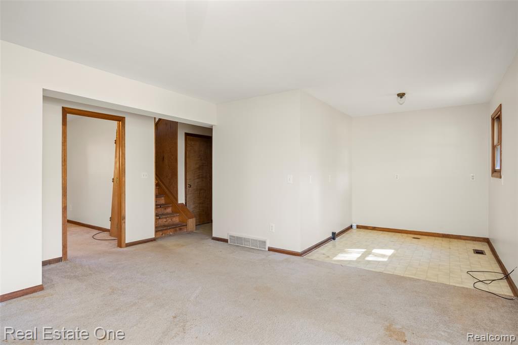 2533 Armond Road, Howell, MI 48855 — Photo 17