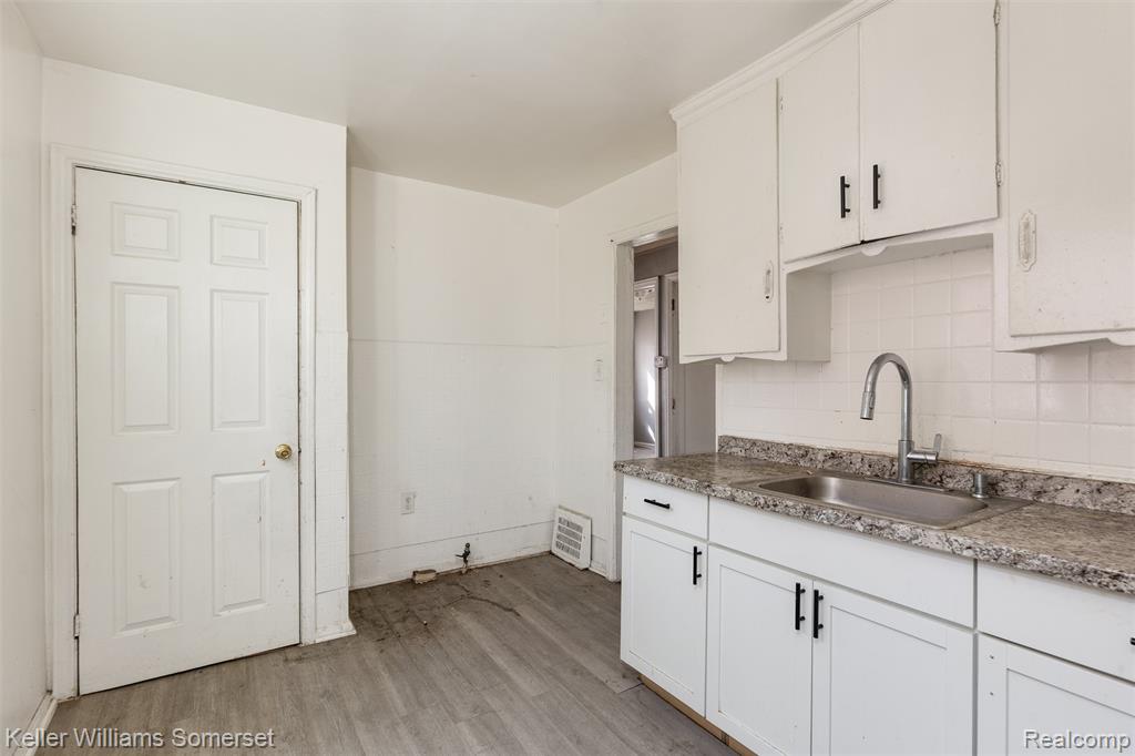 9922 Coyle Street, Detroit, MI 48227 — Photo 11
