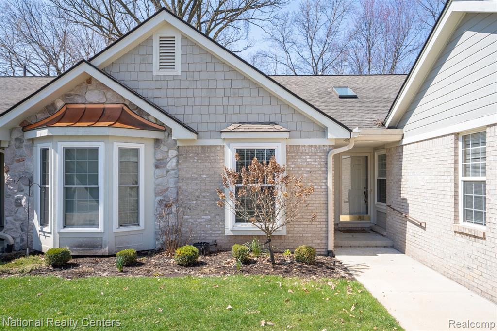 41642 Haggerty Woods Court, Canton, MI 48187 — Photo 2