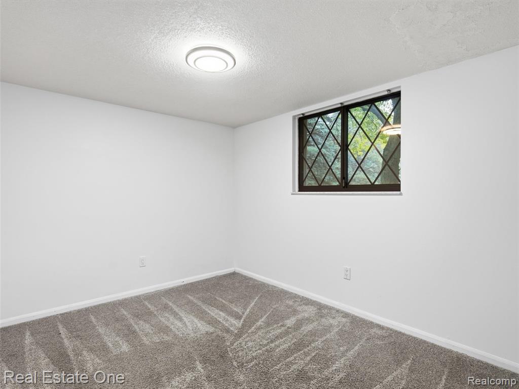 3206 Allen Road, Ortonville, MI 48462 — Photo 36