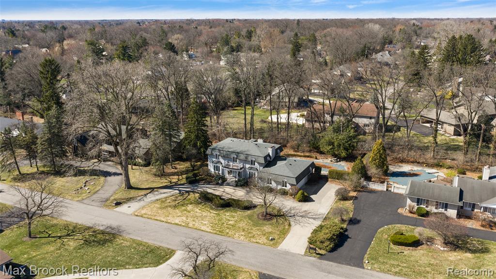 1319 Charrington Road, Bloomfield Hills, MI 48301 — Photo 45