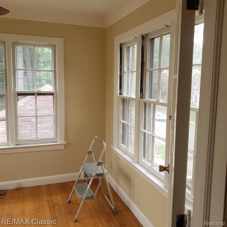 16215 and 16217 Greenview Avenue, Detroit, MI 48219 — Photo 7