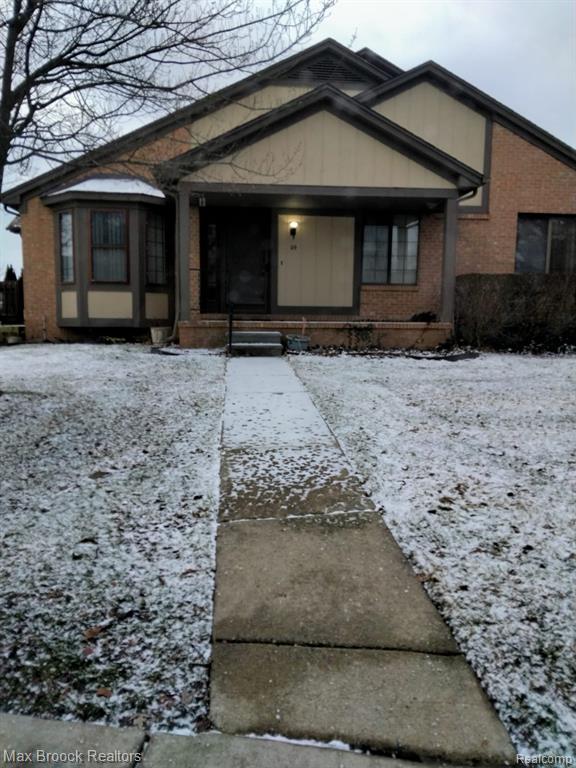 69 Meadow Wood Drive, Rochester Hills, MI 48307 — front exterior