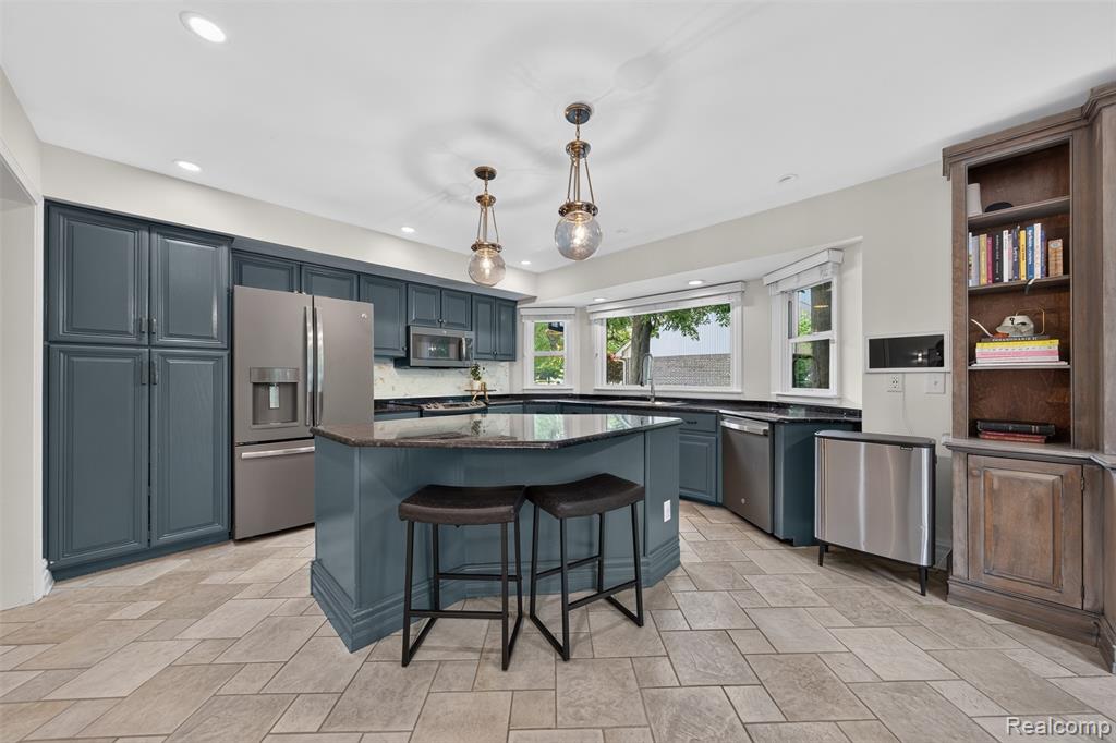 6713 Aurora Drive, Troy, MI 48098 — Photo 40