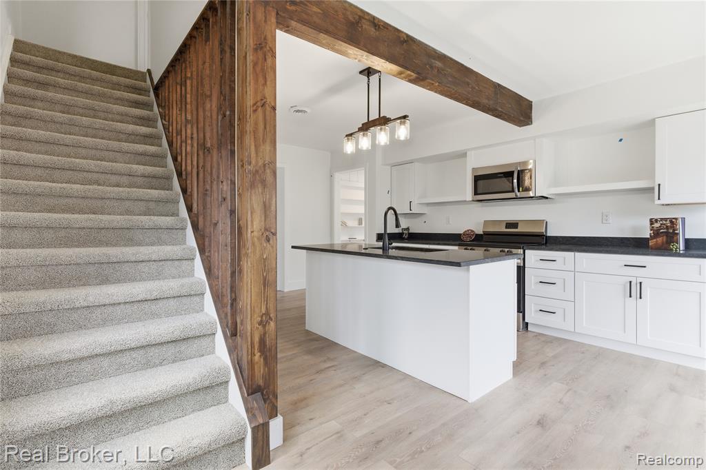 6351 Beth, Brighton, MI 48116 — Photo 22