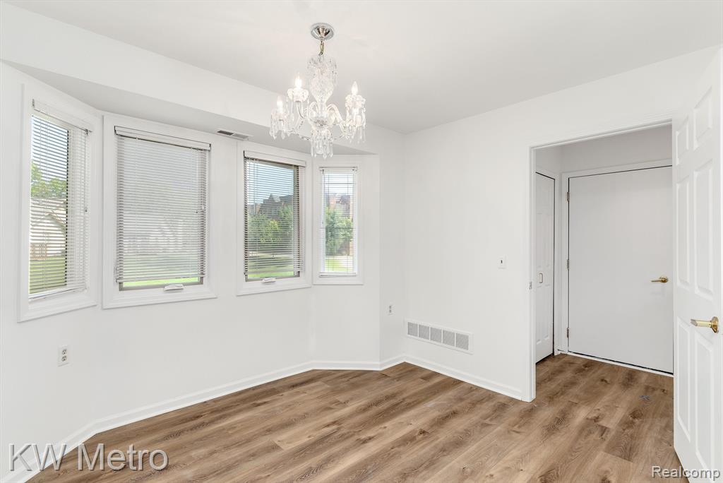 21305 Juniper Court, Farmington Hills, MI 48336 — Photo 6