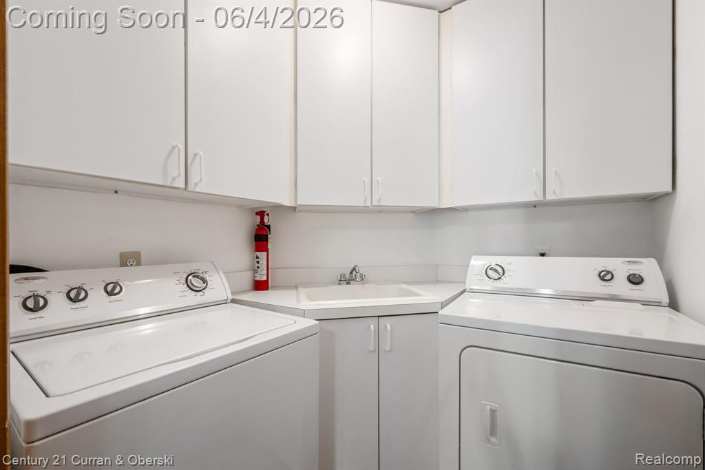 53375 Martha Lane, Northville, MI 48167 — Photo 37