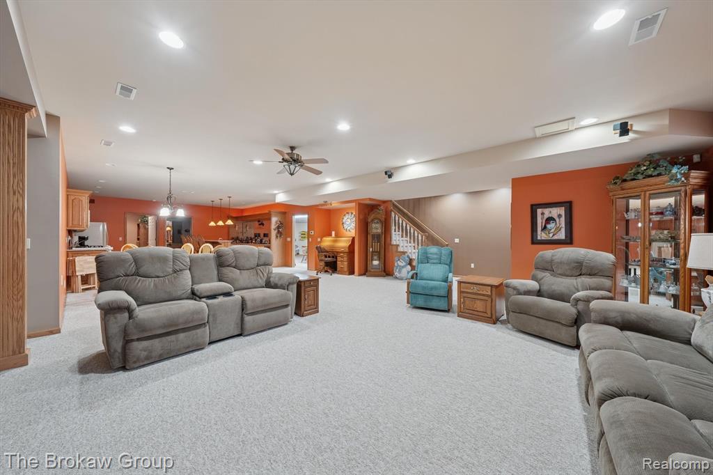 9398 Highland Court, Davison, MI 48423 — Photo 37