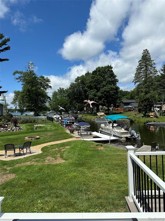 8320 Lagoon Street, Commerce Twp, MI 48382 — Photo 25
