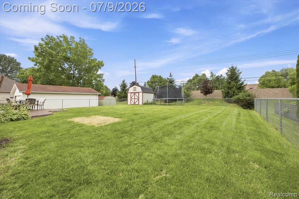 7747 W Pearson, Utica, MI 48316 — Photo 24