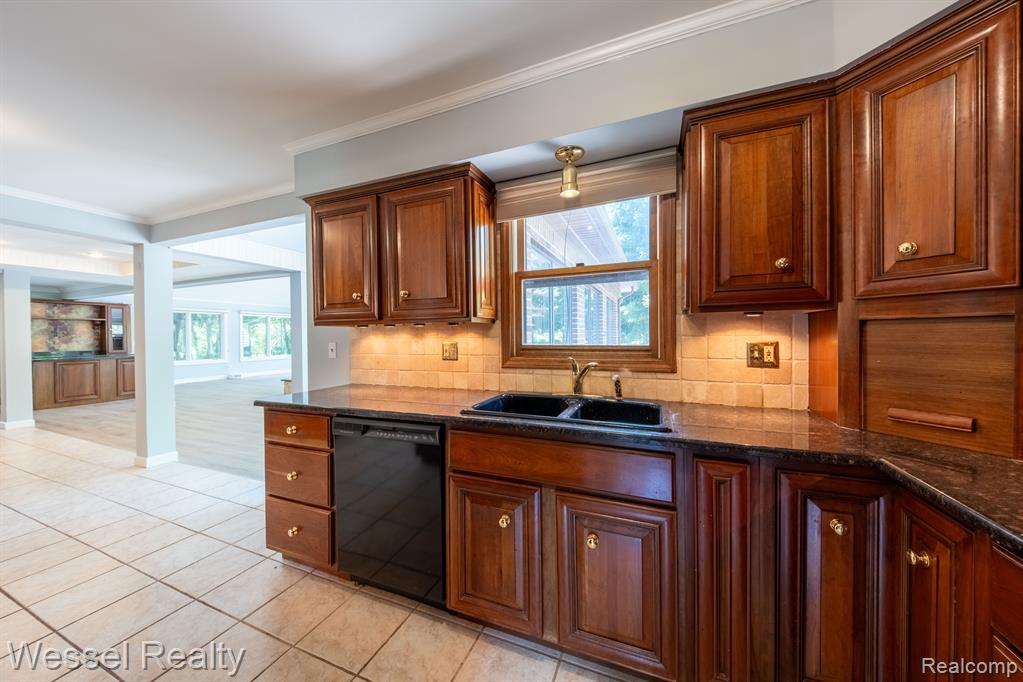 74075 MCKAY Road, Bruce, MI 48065 — Photo 9