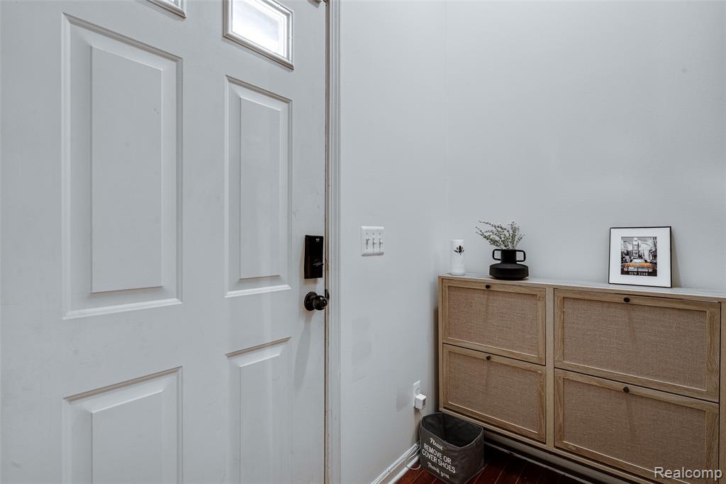 41643 Tera Lane, Novi, MI — Photo 39