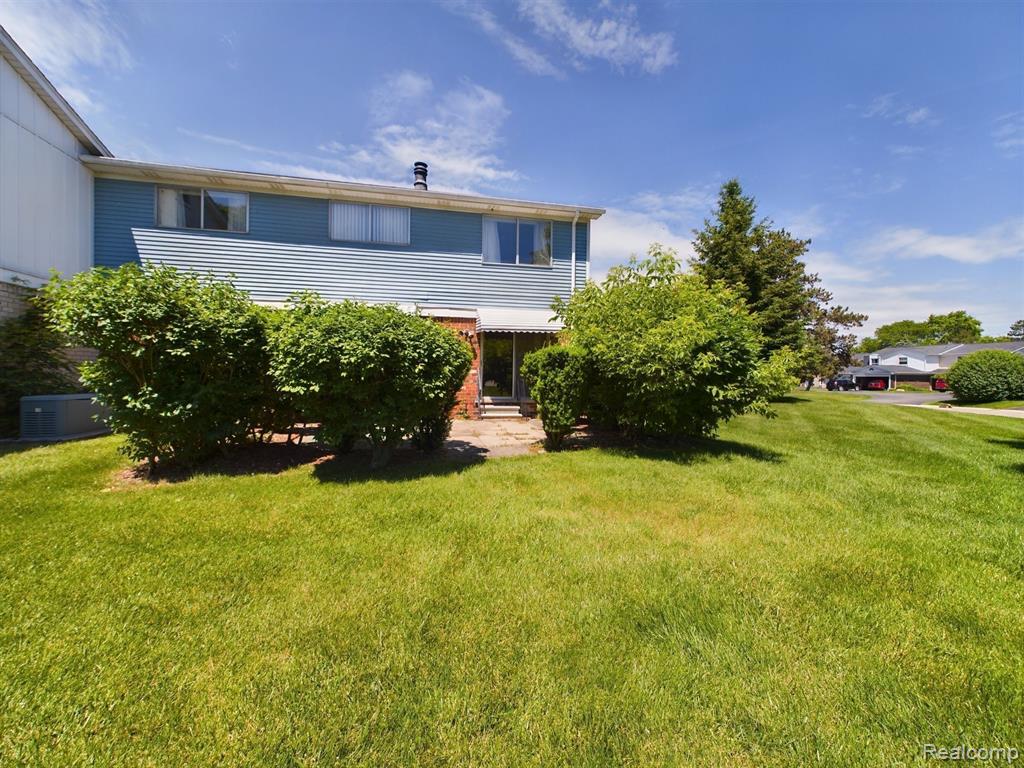440 Lockmoor Court, Grand Blanc, MI 48439 — Photo 28