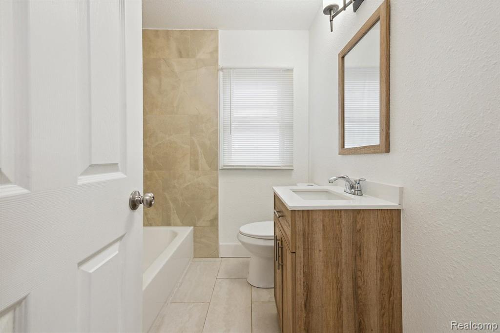 9579 ARTESIAN Street, Detroit, MI 48228 — Photo 15