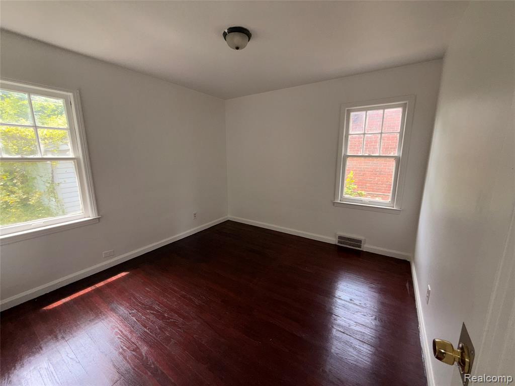 5565 Oldtown Street, Detroit, MI 48224 — Photo 12