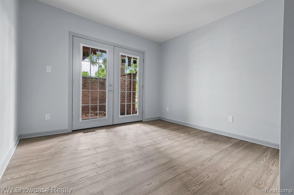 43351 ASPEN Drive, Sterling Heights, MI 48313 — Photo 16