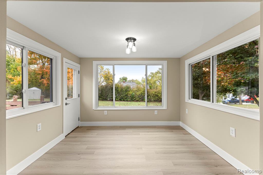 633 S Pontiac Trail, Walled Lake, MI 48390 — Photo 22