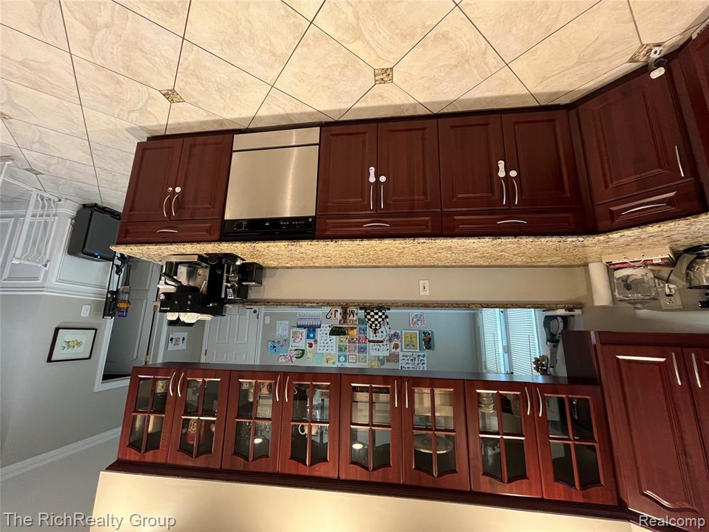 5373 Katherine Street, Dearborn Heights, MI 48125 — Photo 12