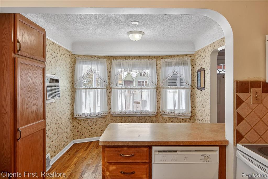 4403 Biddle Street, Wayne, MI 48184 — Photo 11