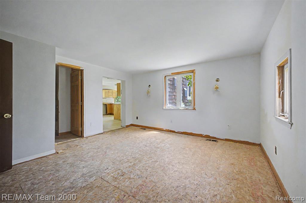 2145 Oakville Waltz Road, Ash, MI 48164 — Photo 33