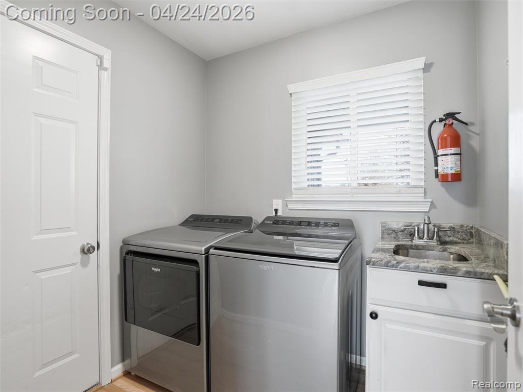 42610 Colorado Drive, Clinton Twp, MI 48036 — Photo 9
