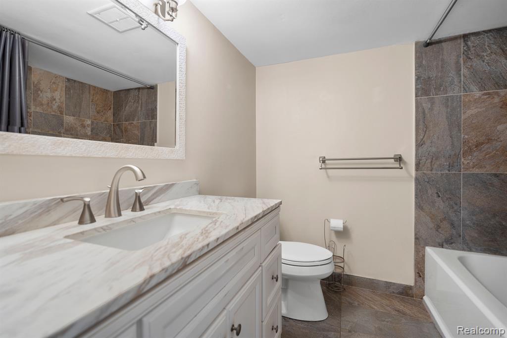 44435 SAVERY Drive, Canton, MI 48187 — Photo 12