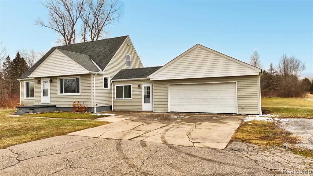 4469 W Coldwater Road, Flint, MI 48504 — front exterior