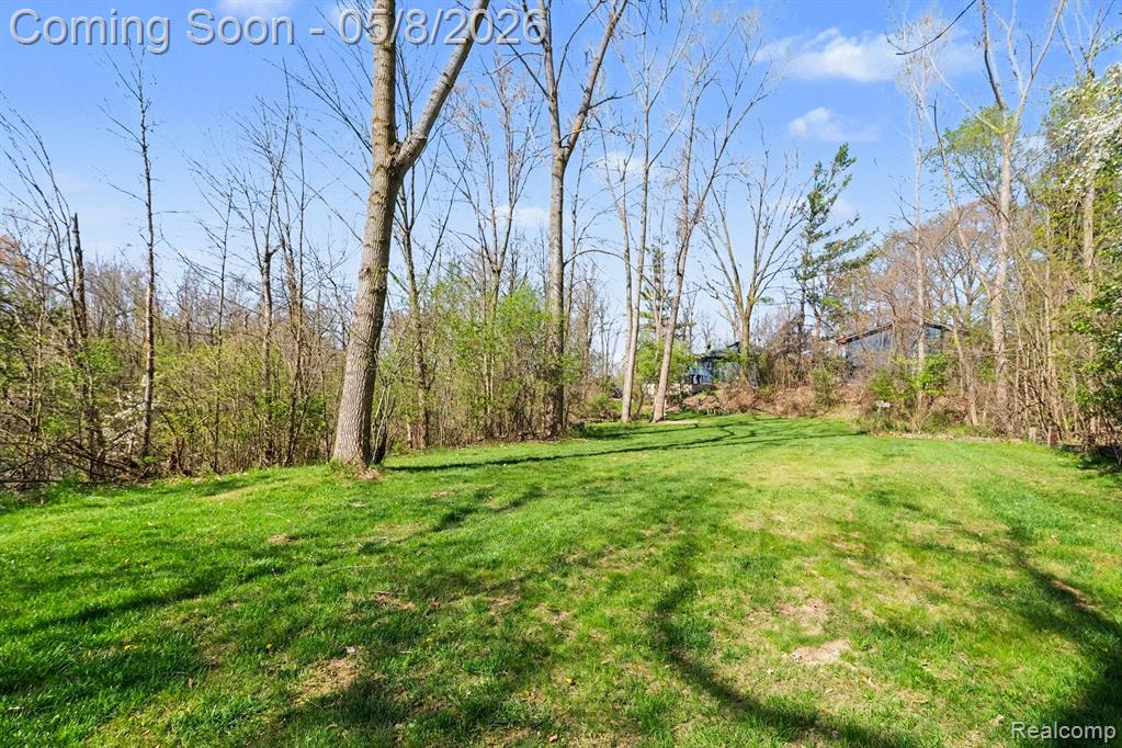 9277 Graytrax Road, Grand Blanc, MI 48439 — Photo 28