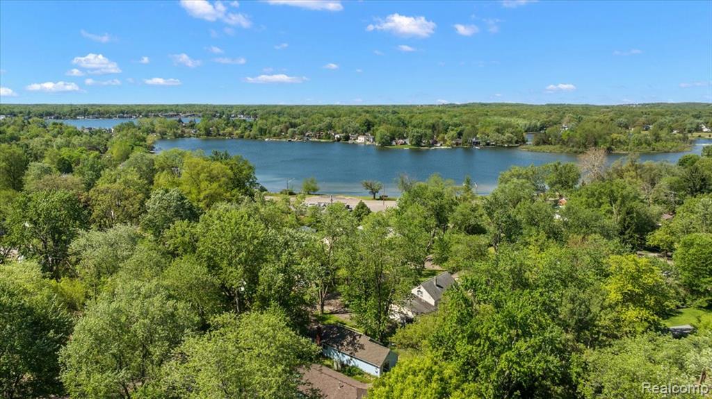 4886 Filer Street, Waterford, MI 48328 — Photo 15